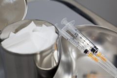 致死率100%？狂犬病の予防接種の必要性